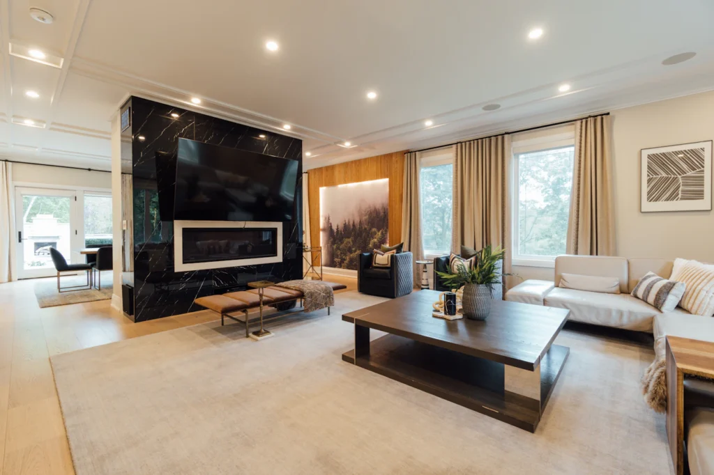 Contemporary living room with discreet ceiling air-conditioning outlets